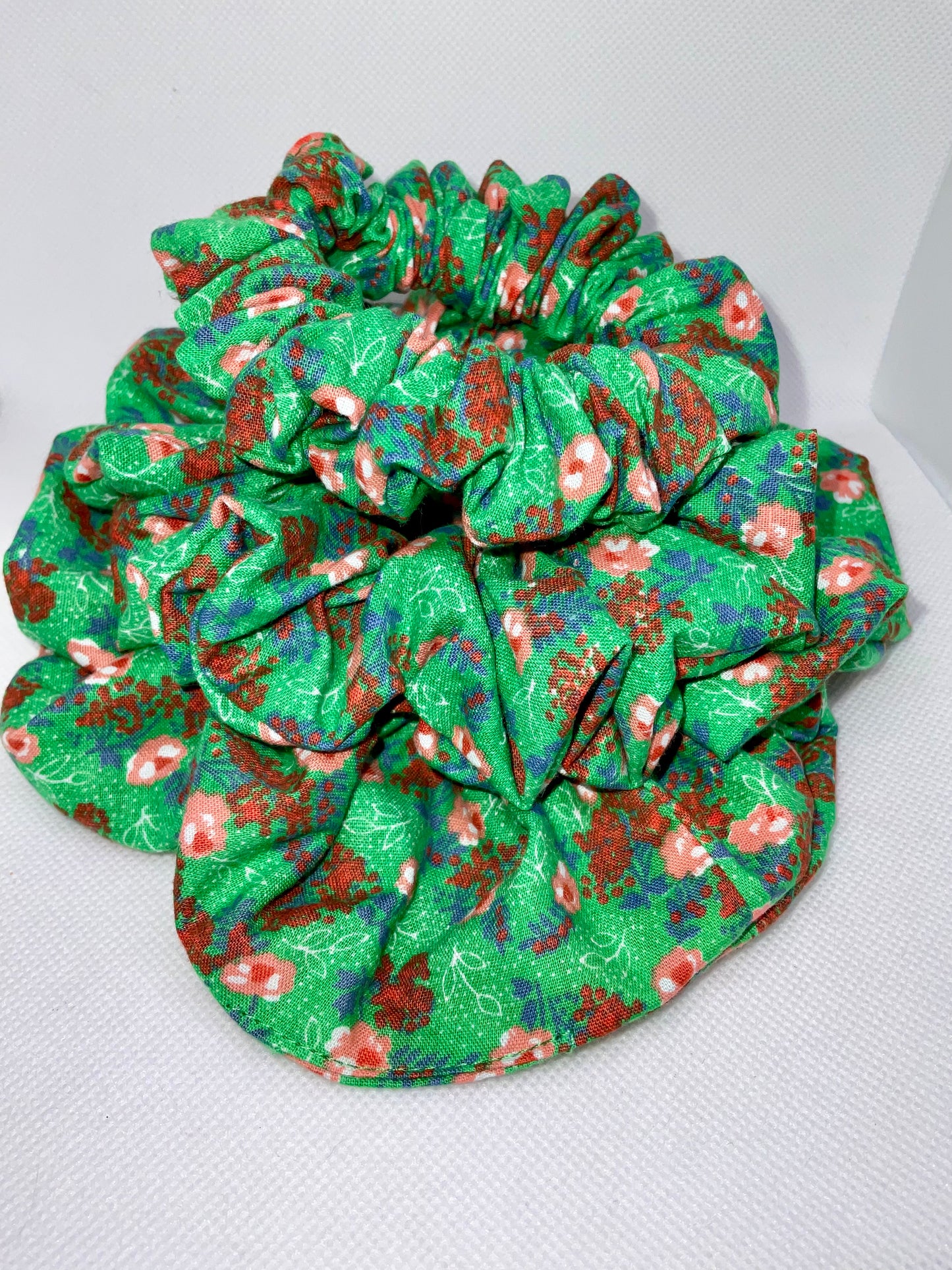 The Willow Hair Scrunchies 🧡