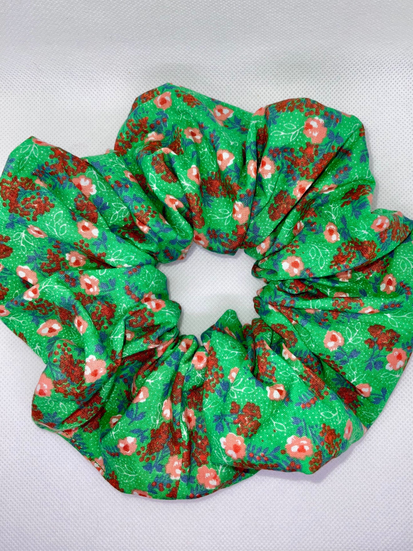 The Willow Hair Scrunchies 🧡