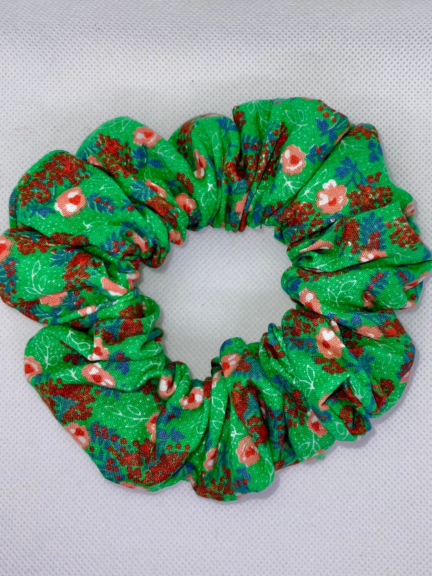 The Willow Hair Scrunchies 🧡