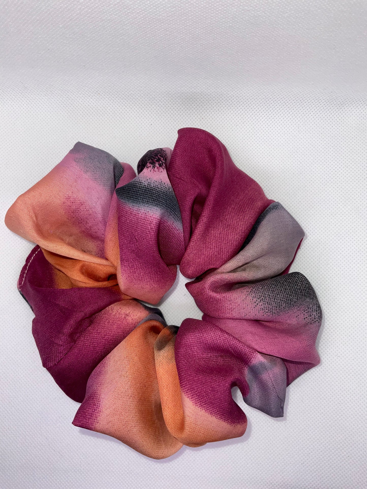 The Laura Satin Hair Scrunchies 💗